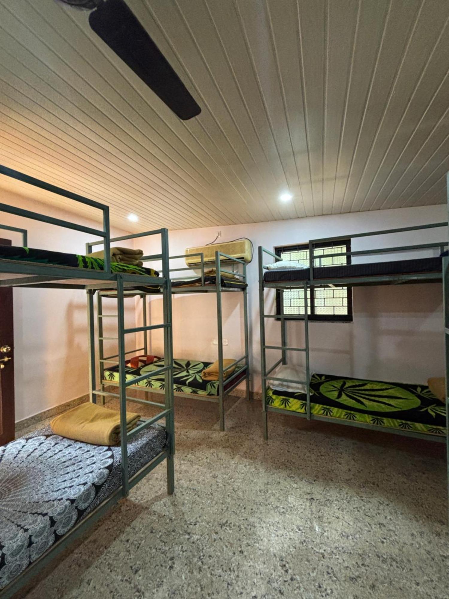 Tamasha Goa Vagator Hostel Phòng bức ảnh
